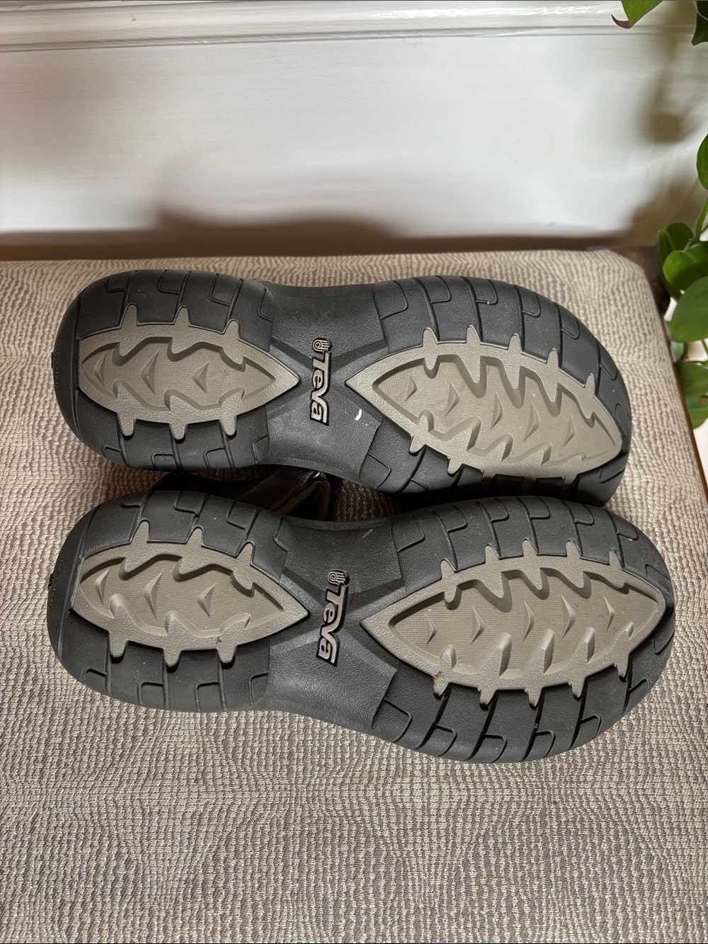 Teva Verra Sport Taupe Adjustable Strap Sandals Size 6 - Picture 6 of 8
